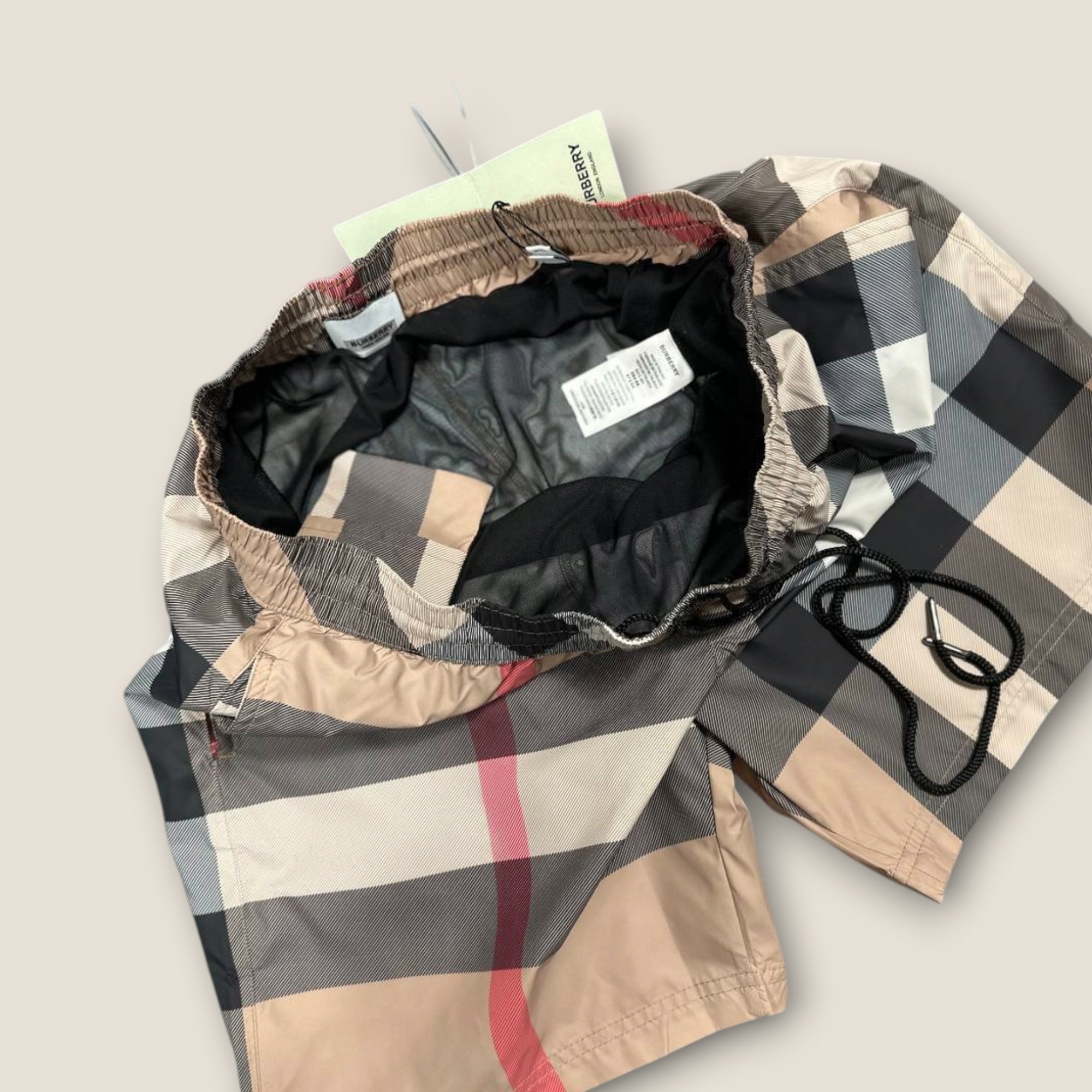 BURBERRY SHORTS