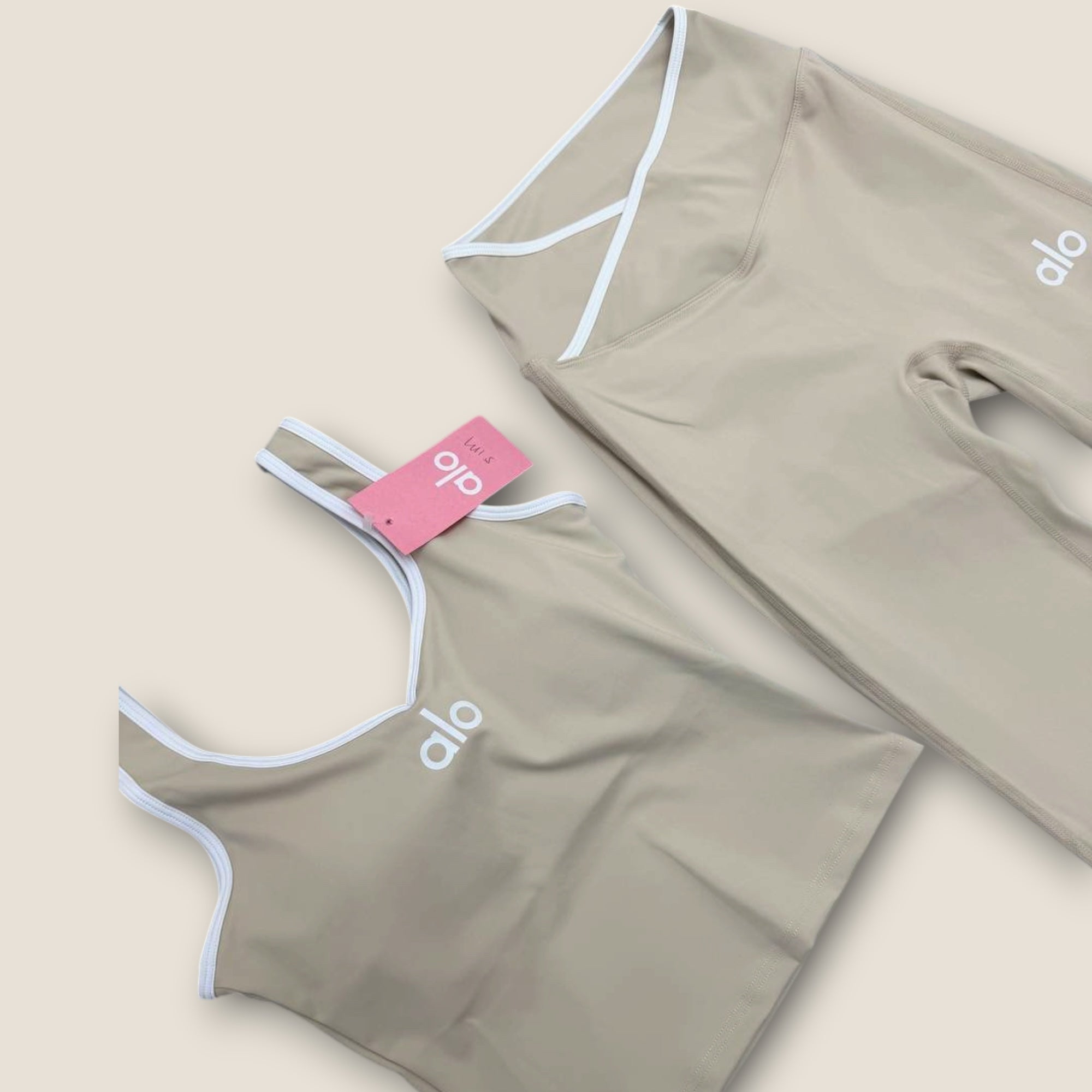 ALO WOMENS 2 PC SET