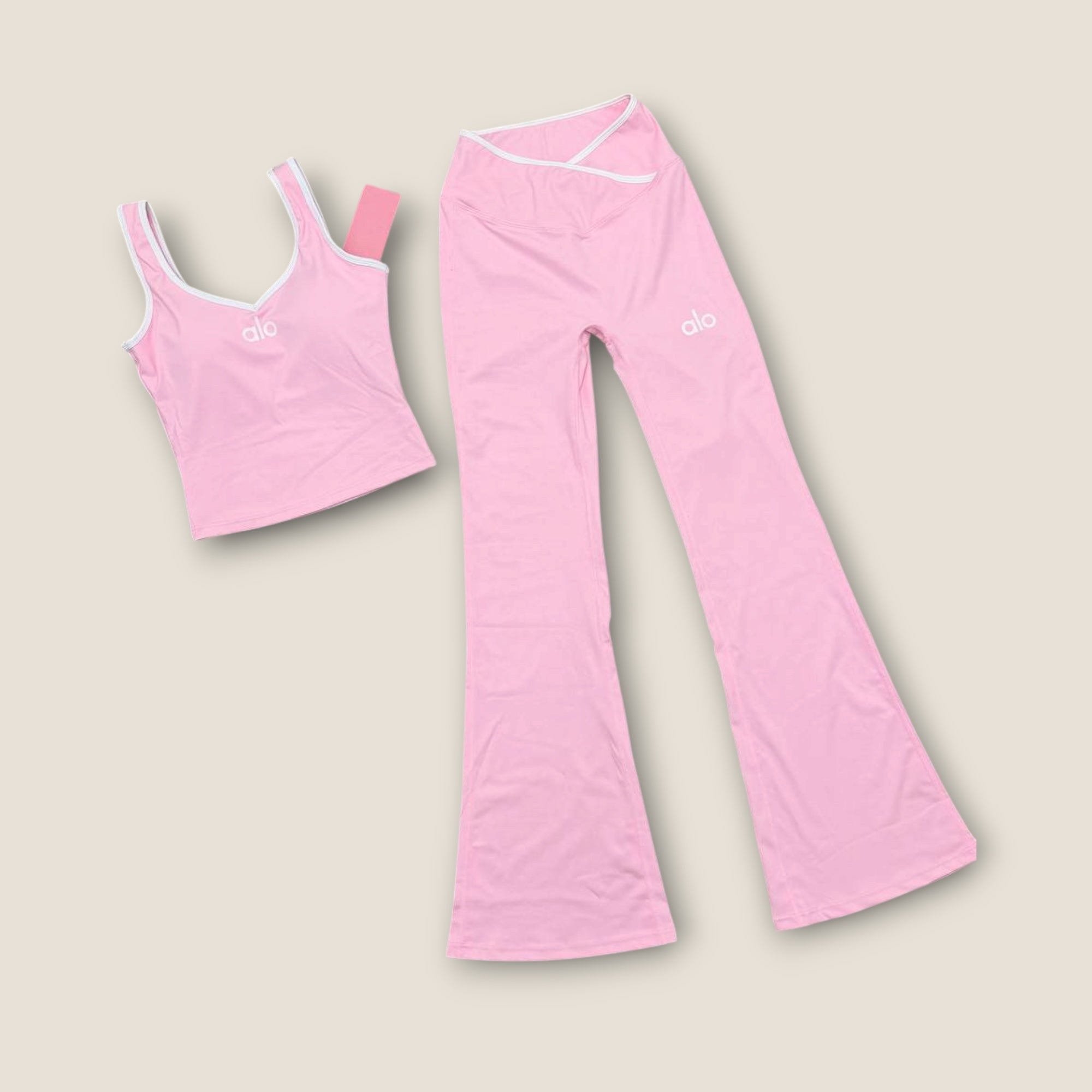ALO WOMENS 2 PC SET